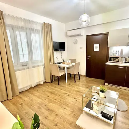 Apartmán Urban Jungle Old Town Air Conditioned *