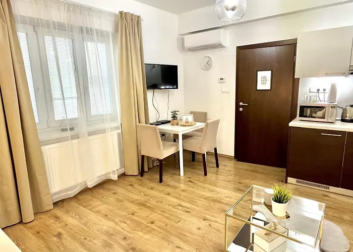 Appartement Urban Jungle Old Town Air Conditioned *
