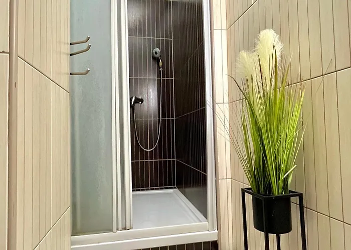 Urban Jungle Old Town Air Conditioned Appartement