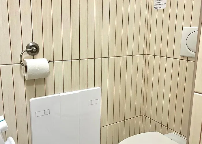 Urban Jungle Old Town Air Conditioned Appartement