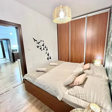 Urban Jungle Old Town Air Conditioned Lägenhet *